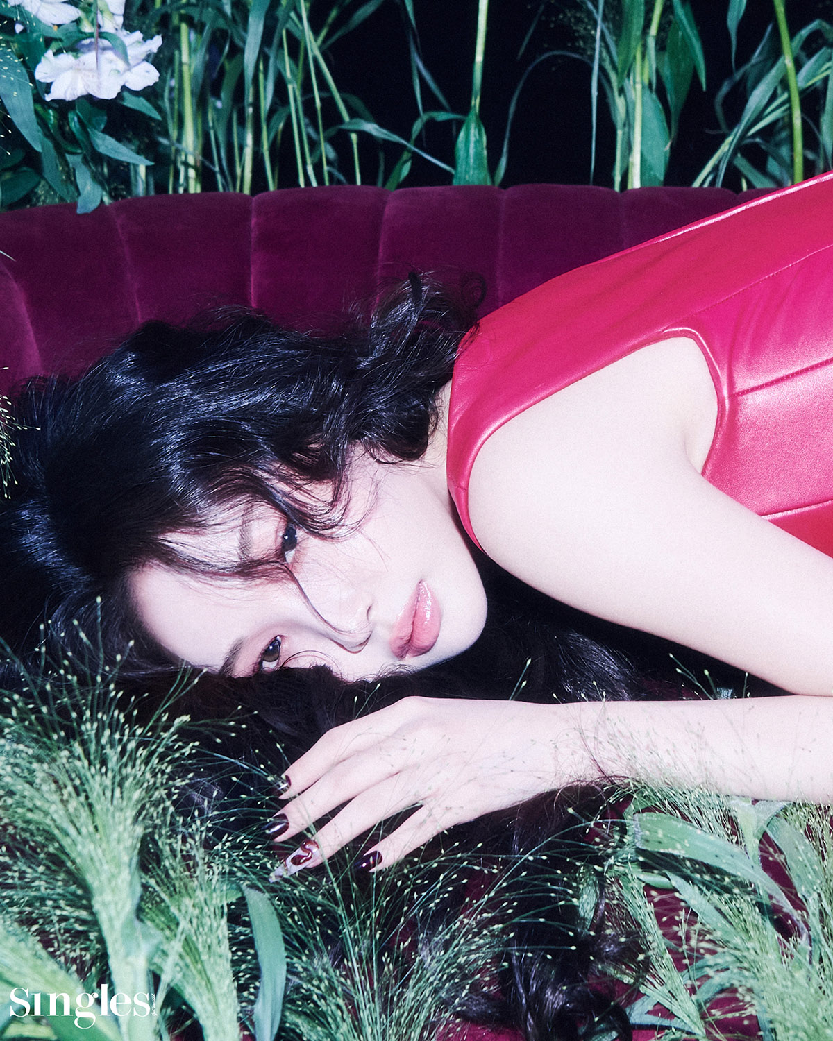 모어비전 아티스트드의 싱글즈 화보, 모어비전, 싱글즈. 홀리뱅. 청하, MVP, 싱글즈 화보, 박재범 싱글즈 화보, 허니제이 싱글즈 화보, 청하 싱글즈 화보. 제인, 홀리뱅 이비,홀리벵 로아, 홀리벵 제인